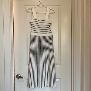 Comfy Banana Republic dress. Size M.